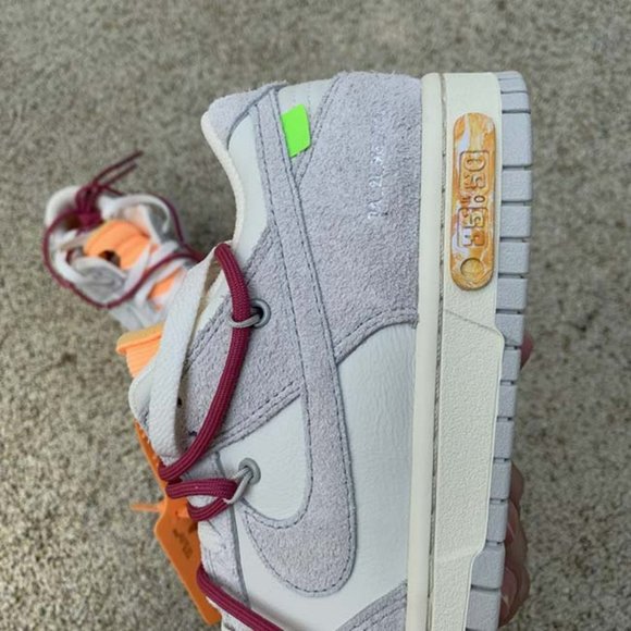 Nike Dunk Low x Off-White Lot 35 Sneakers - Picture 3 of 11